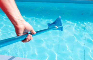 How to Vacuum Pool to Waste