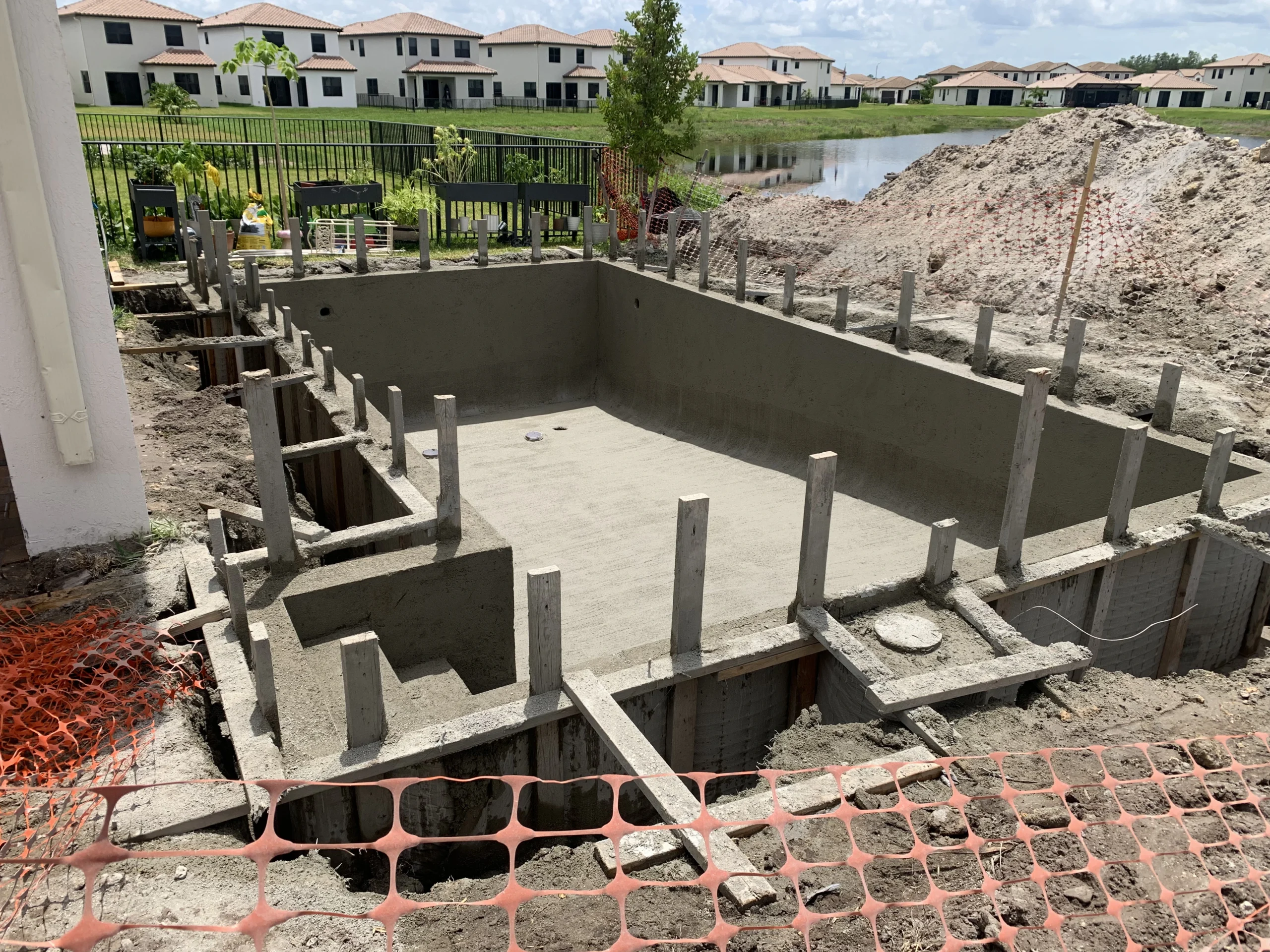 New Pool Construction Miami, FL | Licensed Pool Builder | Deep Blue ...